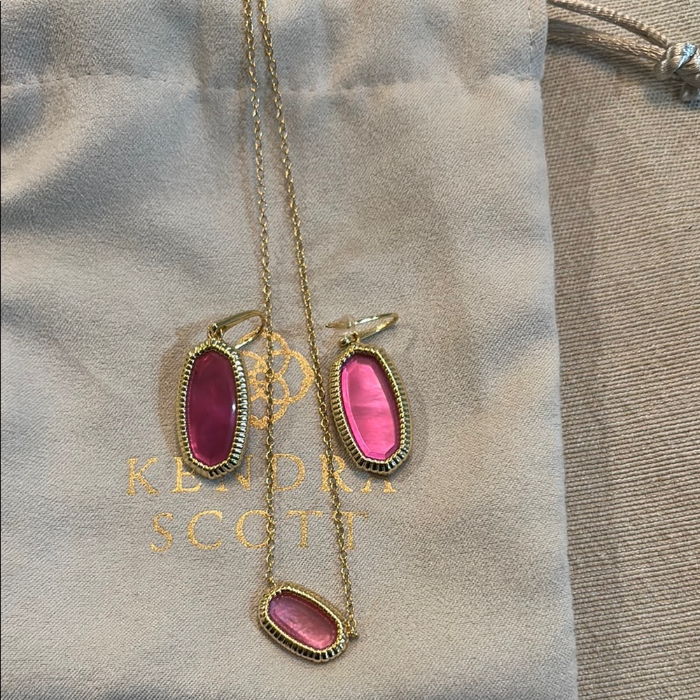 Kendra Scott Pink and Gold Jewelry Set
